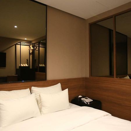 Yeoksam Hotel Star Premier Сеул Экстерьер фото